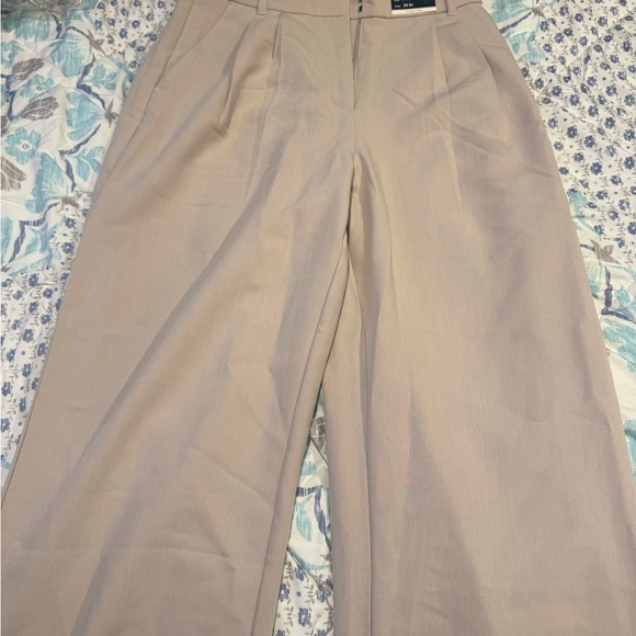 Abercrombie & Fitch Ultra High Rise Beige Pants - Picture 2 of 2